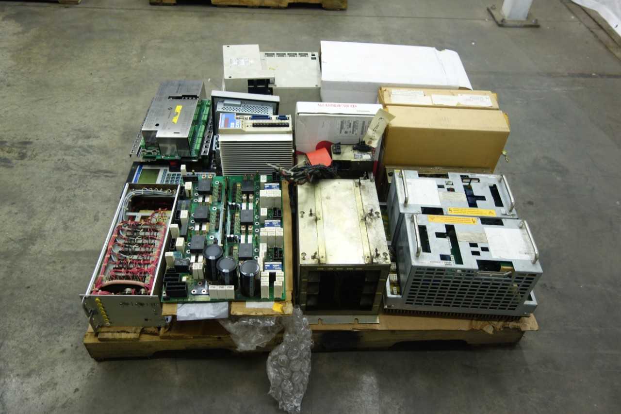 PALLET OF ASSORTED AUTOMATION AND CONTROLS - INDUSTRIAL PARTS