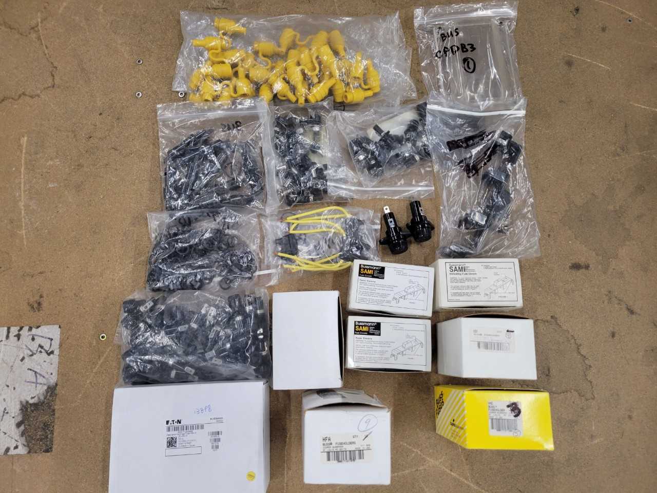 [Bussmann] Fuse Holders, Fuse Covers, Other Fuse Accys - FUSE BLOCKS