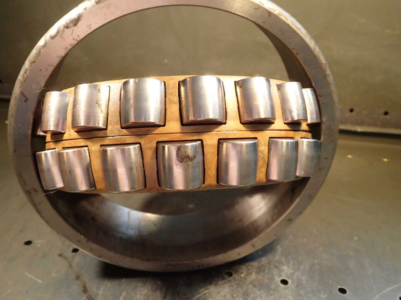 SKF 22228KC/W33 Spherical Roller Bearing: 250mm OD 145mm ID 69MM Thick - BEARINGS