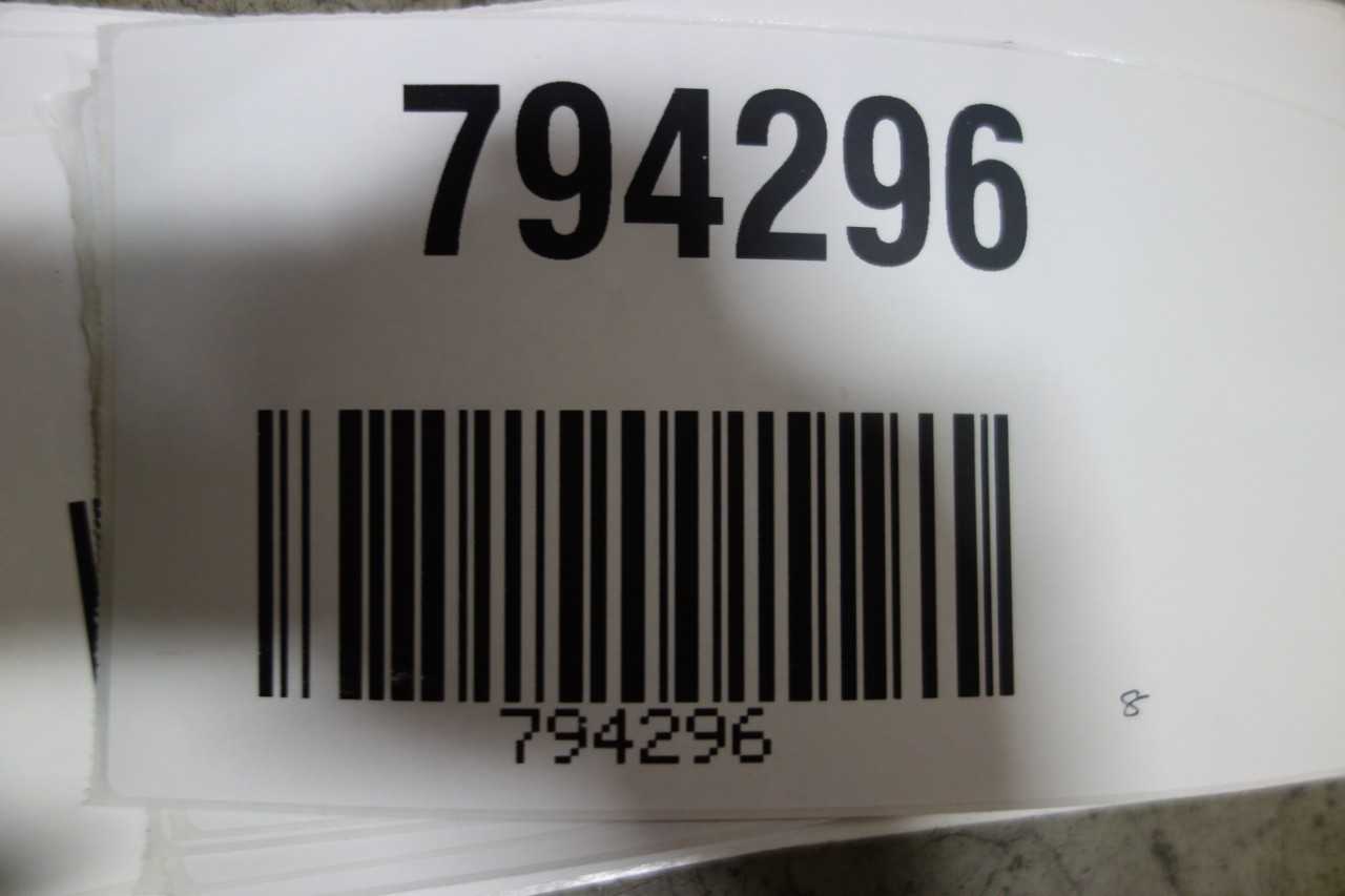 LOT OF 33 EATON MINIATURE CIRCUIT BREAKERS   PLS6 C202 DC AU - CIRCUIT BREAKERS