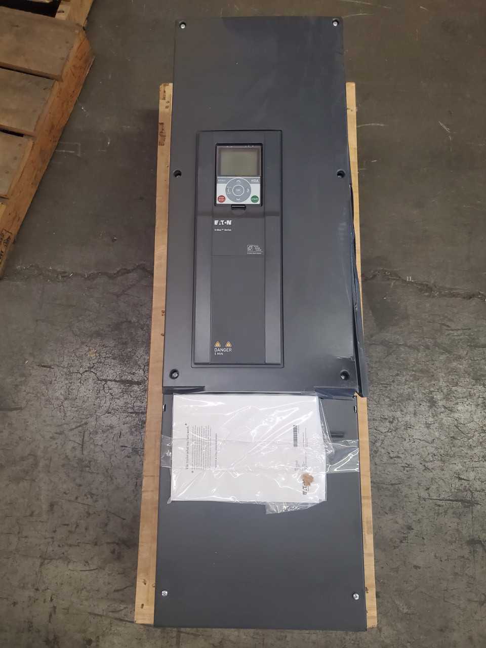 (1) Eaton HMX34AG14021-N VFD 140A 100HP 75KW 400V - MOTOR DRIVES