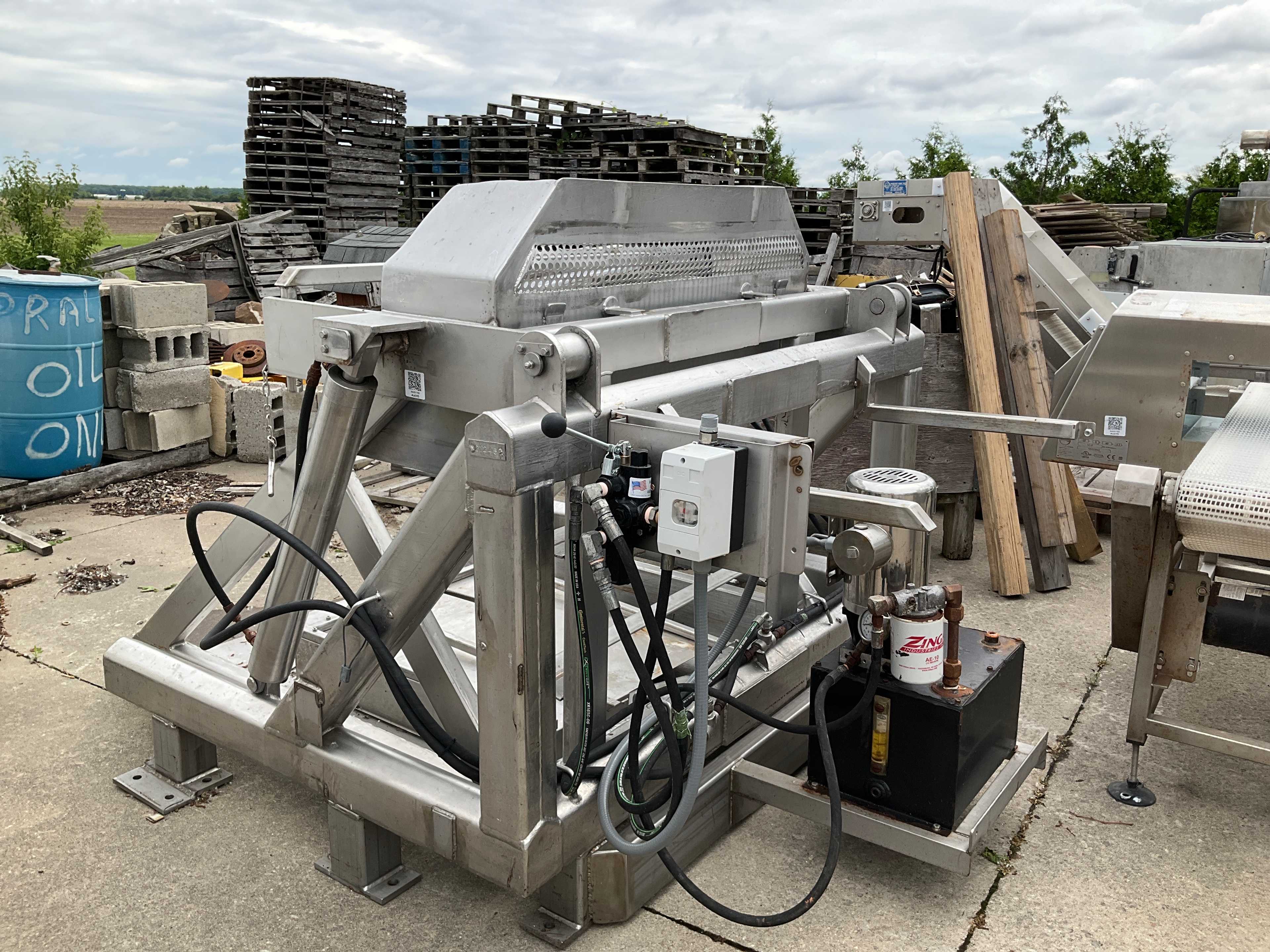 VOLUMETRIC FEEDER WITH MOTOR - VOLUMETRIC FEEDER