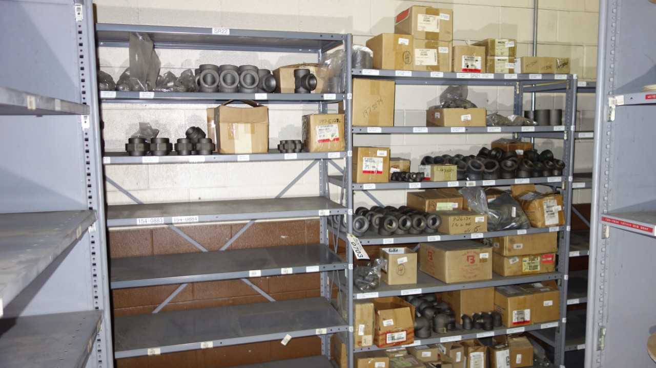 CONTENTS OF 2 SHELF COLUMNS, ASSORTED FITTINGS, ELBOWS, UNIONS - PROCESS EQUIPMENT