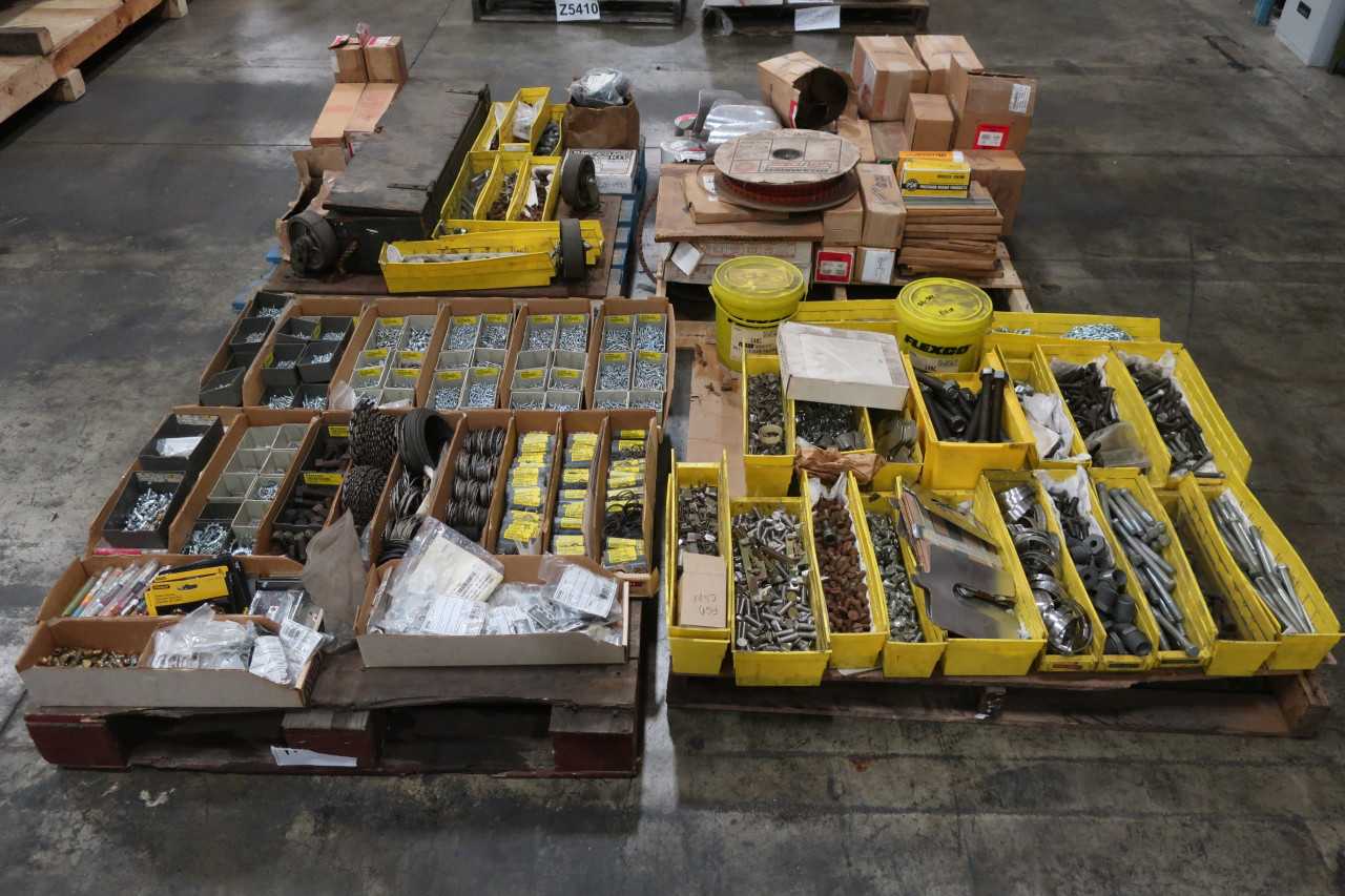 4 PALLETS OF ASSORTED HARDWARE NUTS BOLTS HINGES WASHERS SCREWS SHIMS - ELECTRIC POWER TOOLS