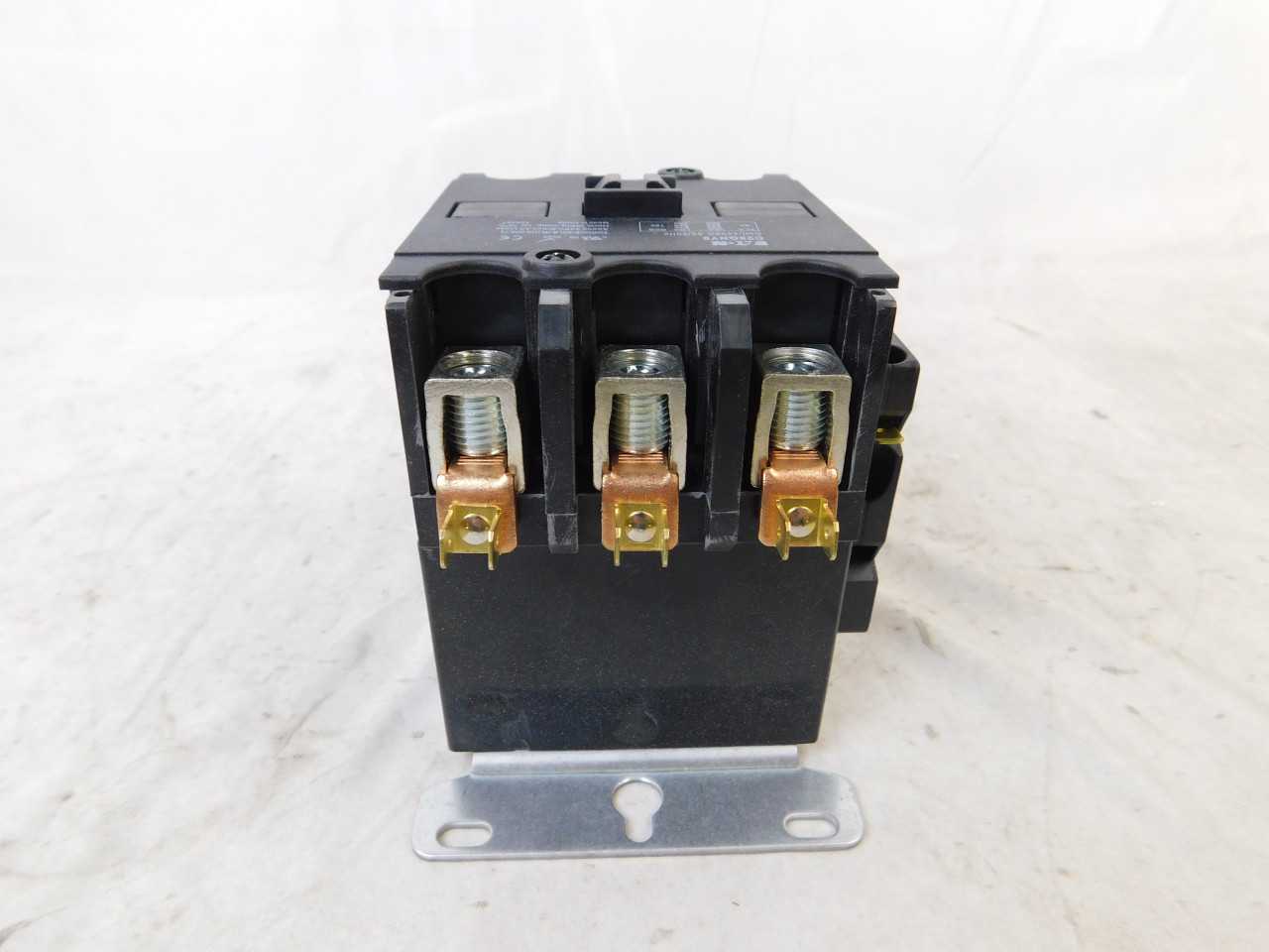 Lot of Qty 17x Eaton C25GNY9 Definite Purpose Contactor Open 3P 90A 600VAC 50/60Hz - CONTACTORS