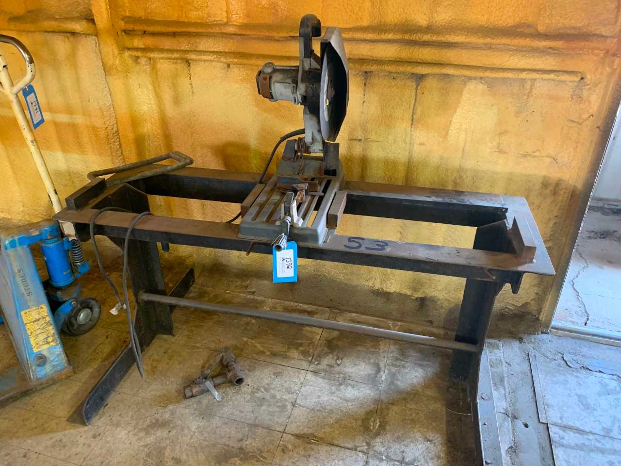 Chop Saw W/ Metal Table - ELECTRIC POWER TOOLS Chop Saw W/ Metal Table - ELECTRIC POWER TOOLS