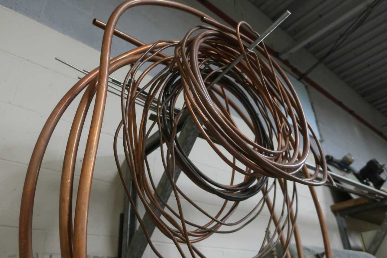 LOT OF ASSORTED COPPER TUBING - ELECTRIC POWER TOOLS