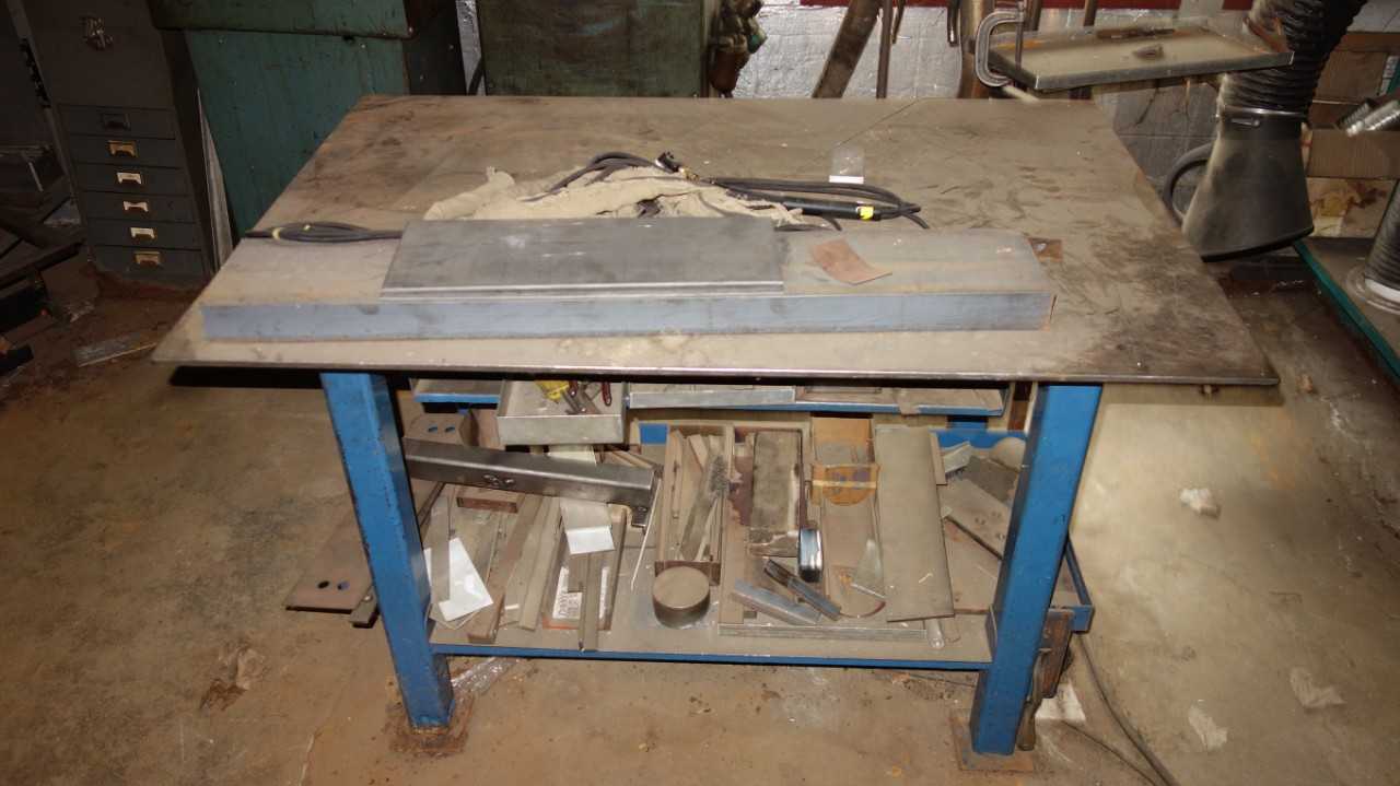 PROFESSIONA STEEL WELDING TABLE - WELDING EQUIPMENT