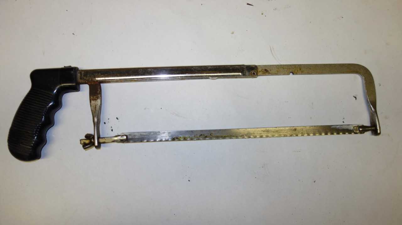 LOT OF 5 ASSORTED HACKSAWS - HAND TOOLS
