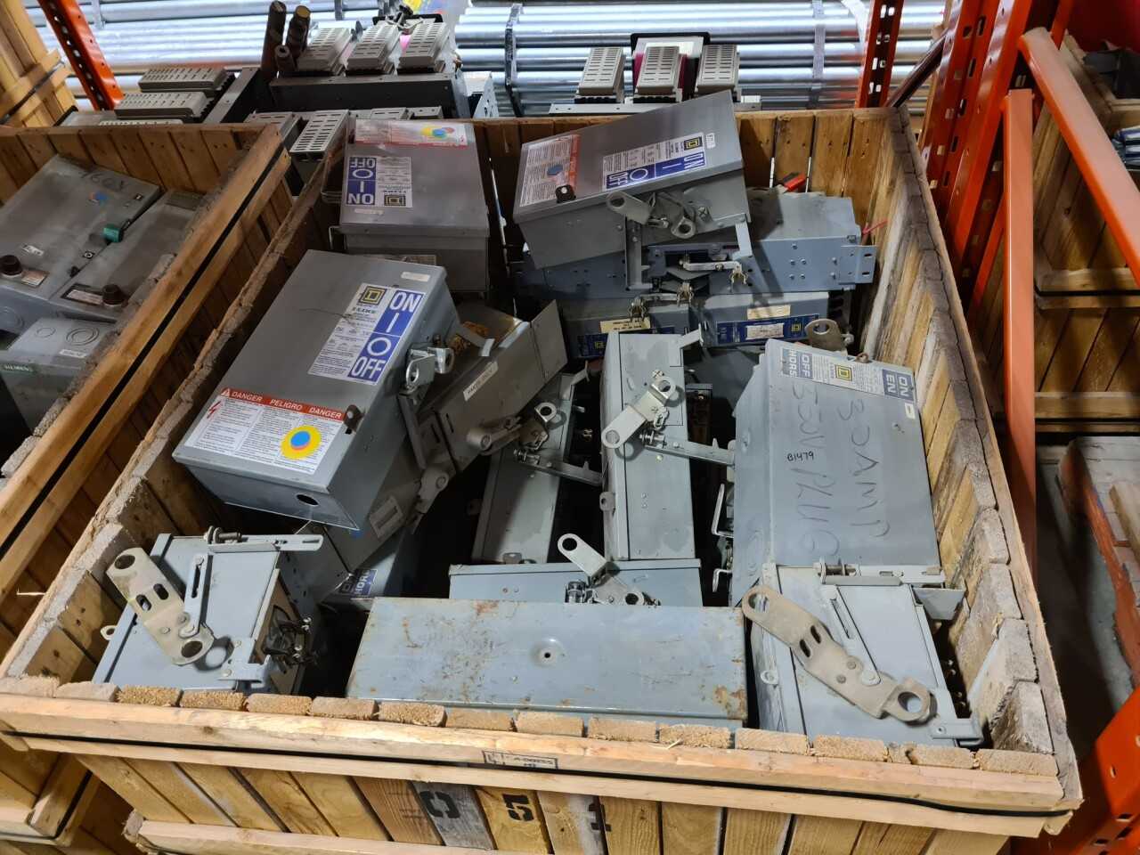 Bulk Inventory of Bussplugs & Arresters - LIGHTING