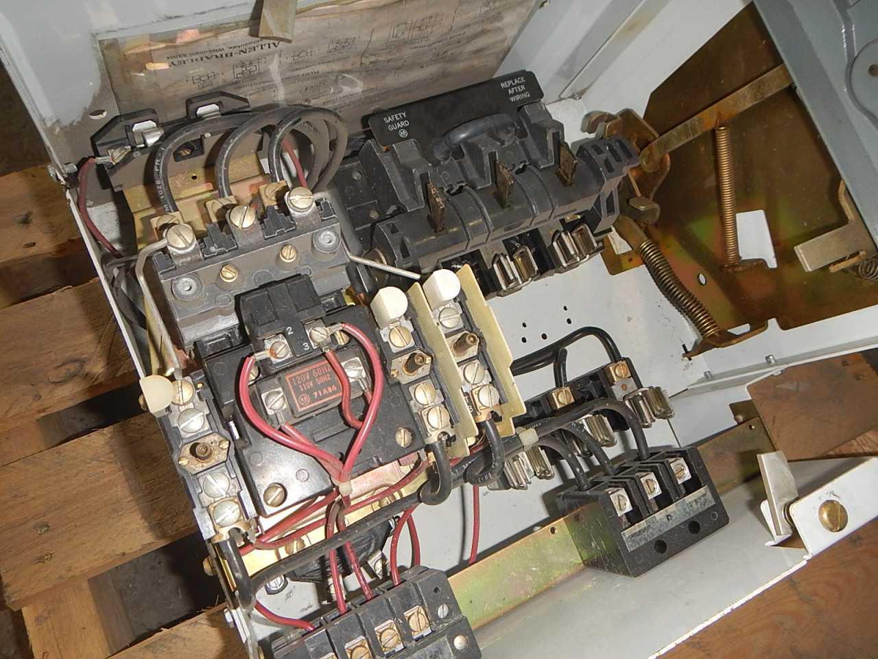 Lot of Six 10 HP Allen-Bradley Size 1 Starters - MOTOR CONTROL CENTERS