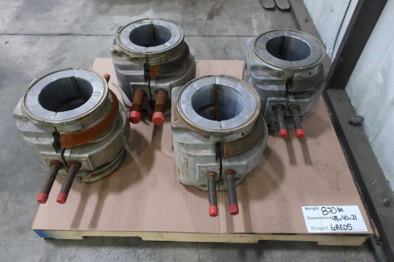 LOT OF 4 SLEEVE OIL BEARING LINERS - BEARINGS