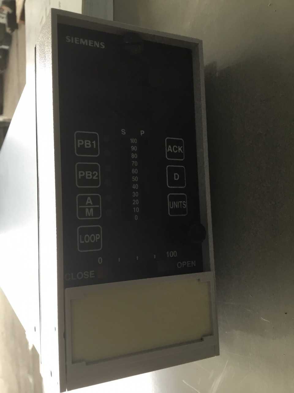 Siemens Single-Loop Digital Controller - AUTOMATION & CONTROLS
