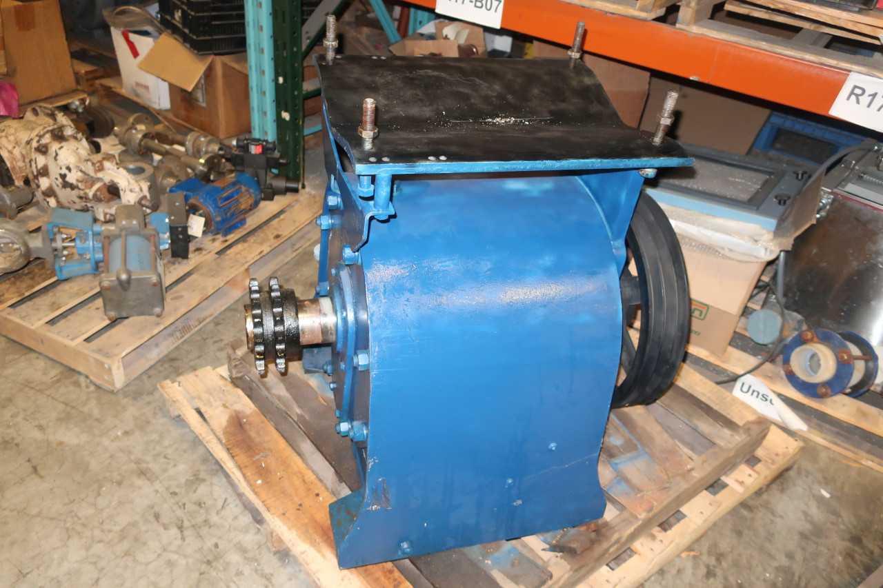 FALK GEAR REDUCER 11:1 - GEAR REDUCERS