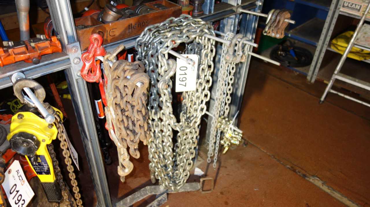 LOT OF ASSORTED HOISTING AND RIGGING EQUIPMENT - LIFTING EQUIPMENT