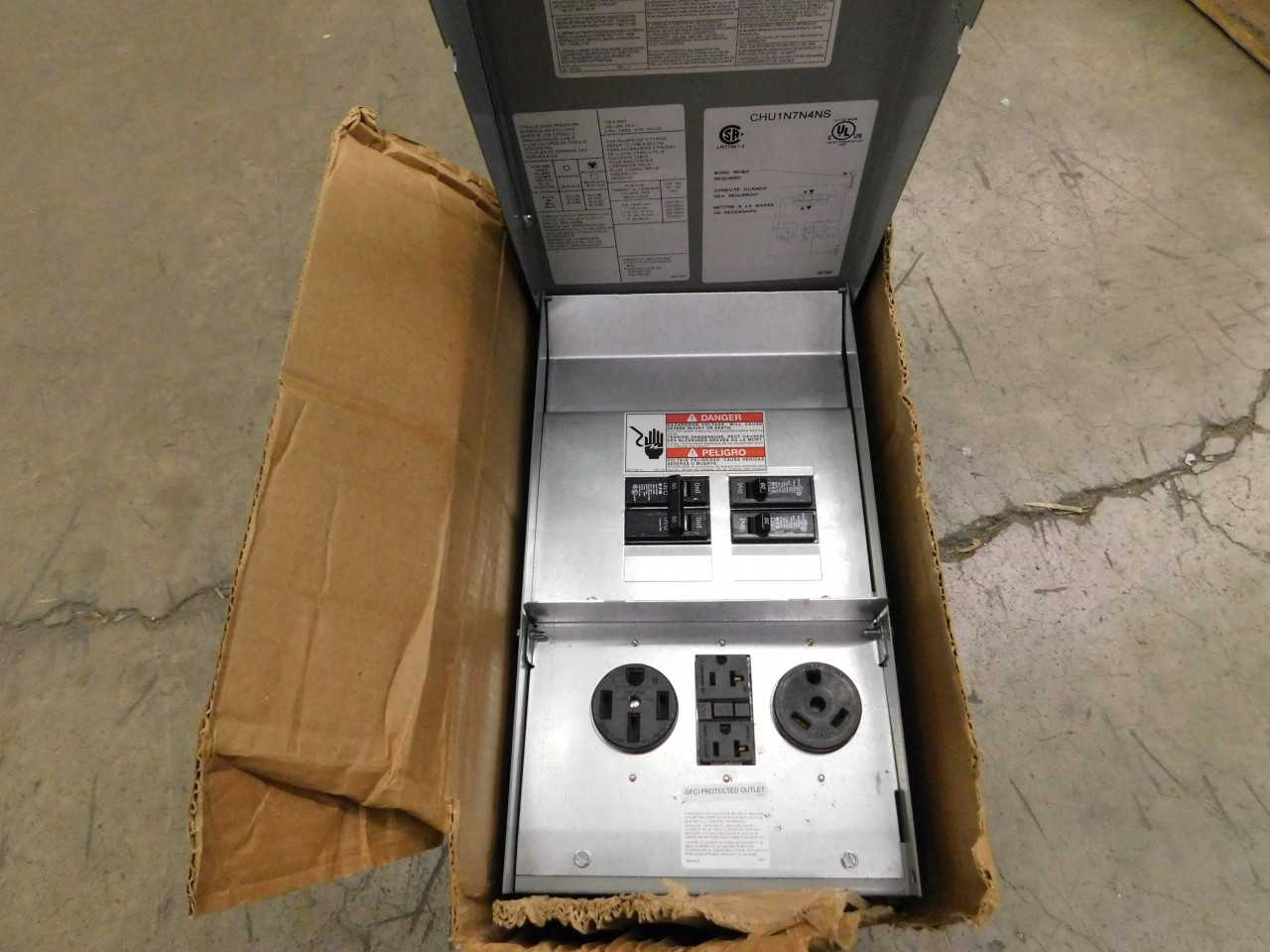 Lot of 2 Power Outlet Panels - ELECTRICAL COMPONENTS