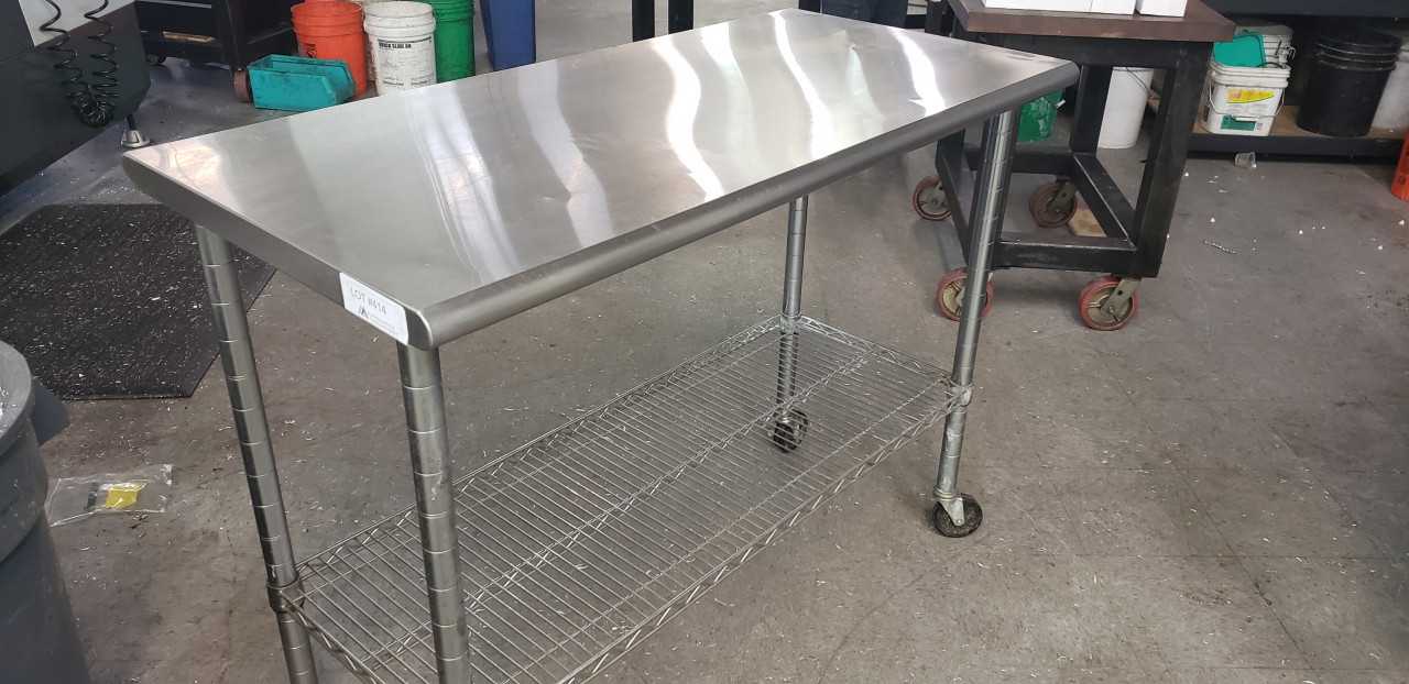 Stainless Steel Rolling Table 24" x 48" - PLANT & FACILITY Stainless Steel Rolling Table 24" x 48" - PLANT & FACILITY
