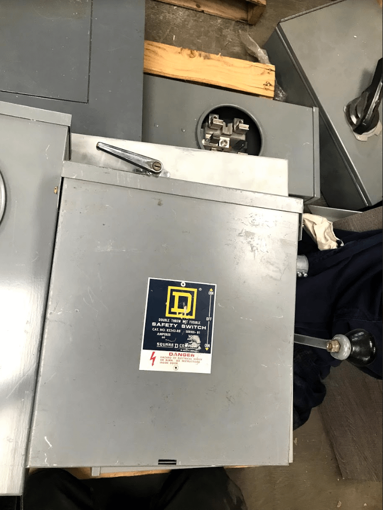 Assorted Electrical Lot (16) - ELECTRICAL COMPONENTS