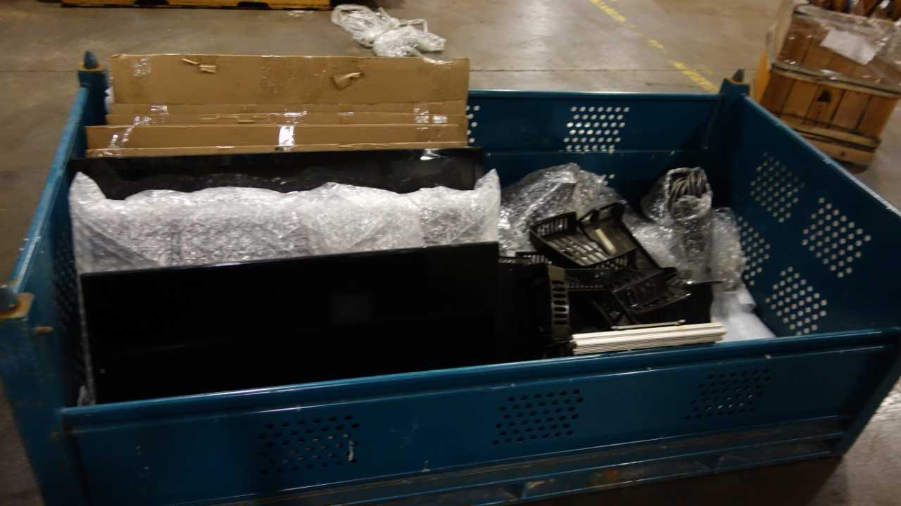 1 CRATE OF ASSORTED LED TV TELEVISIONS, INSIGNIA, FUNAI, 42IN, (6 TOTAL) - MISCELLANEOUS