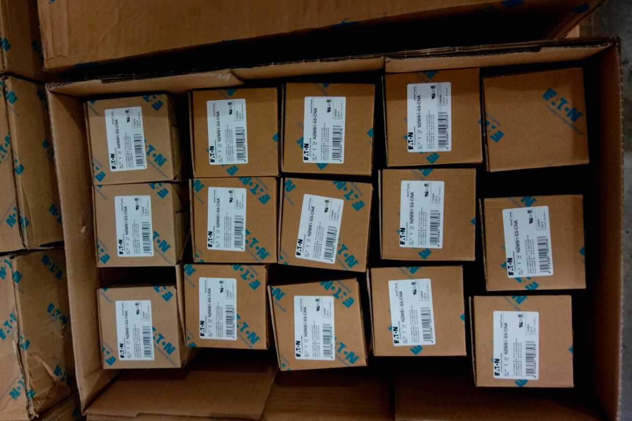PALLET OF ASSORTED EATON CIRCUIT BREAKERS - CIRCUIT BREAKERS