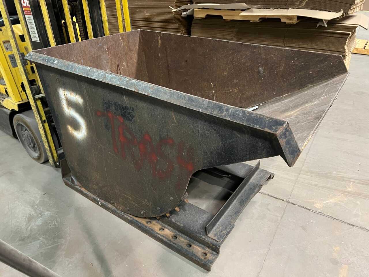 3X FORKLIFT SELF-DUMPING FORKLIFT HOPPERS (NEW MEXICO) - WASTE BINS