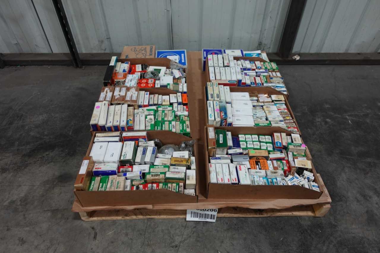PALLET OF ASSORTED ROLLER BEARINGS - BEARINGS