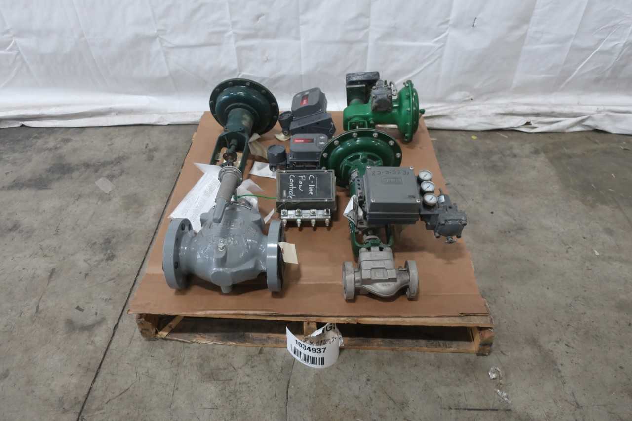 PALLET OF ASSORTED FISHER VALVES AND POSITIONERS - CONTROL VALVE