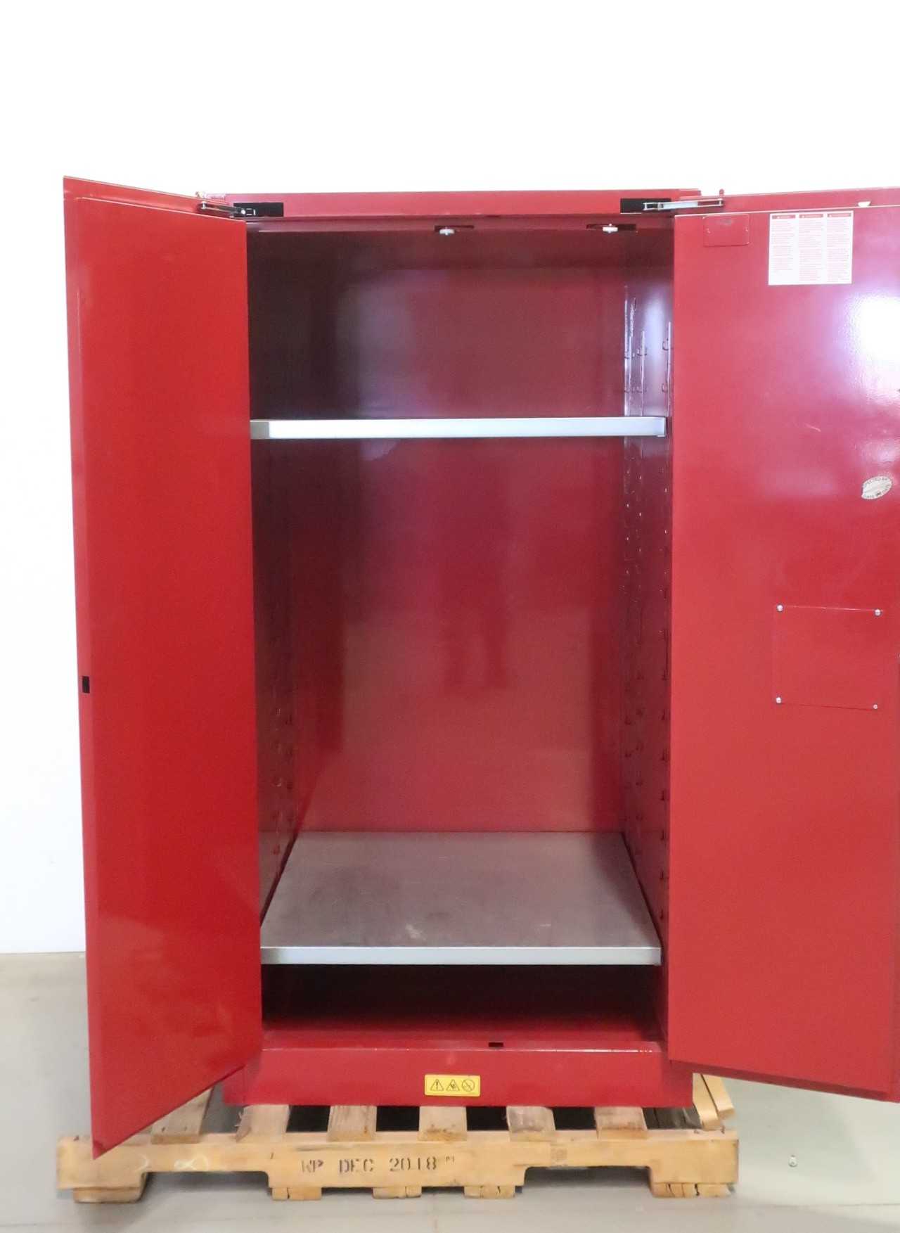 JUSTRITE 896021 FLAMMABLE LIQUID STORAGE CABINET 60GAL - TOOL STORAGE