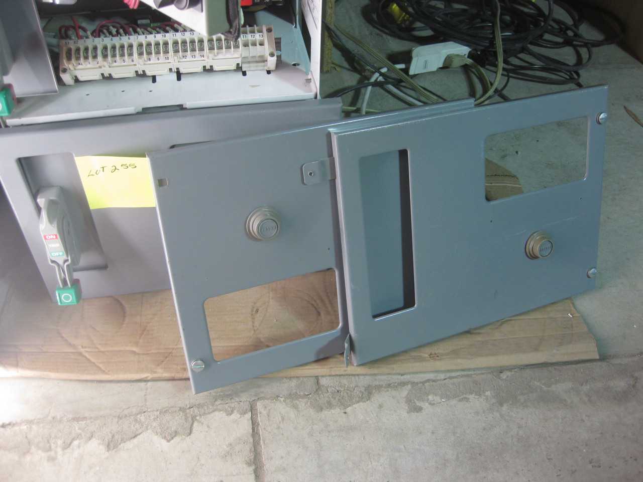 SQD MODEL 6 MCCBUCKETS 50A SIZE 2 STR QTY 3 - ELECTRICAL COMPONENTS