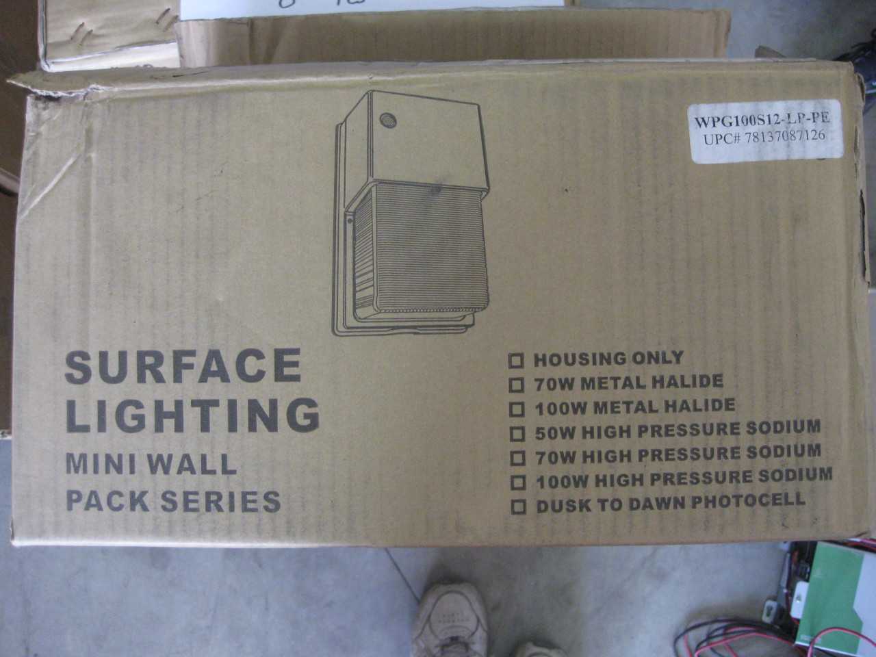 DAY BRITE LIGHTING (QTY 8) - LIGHTING