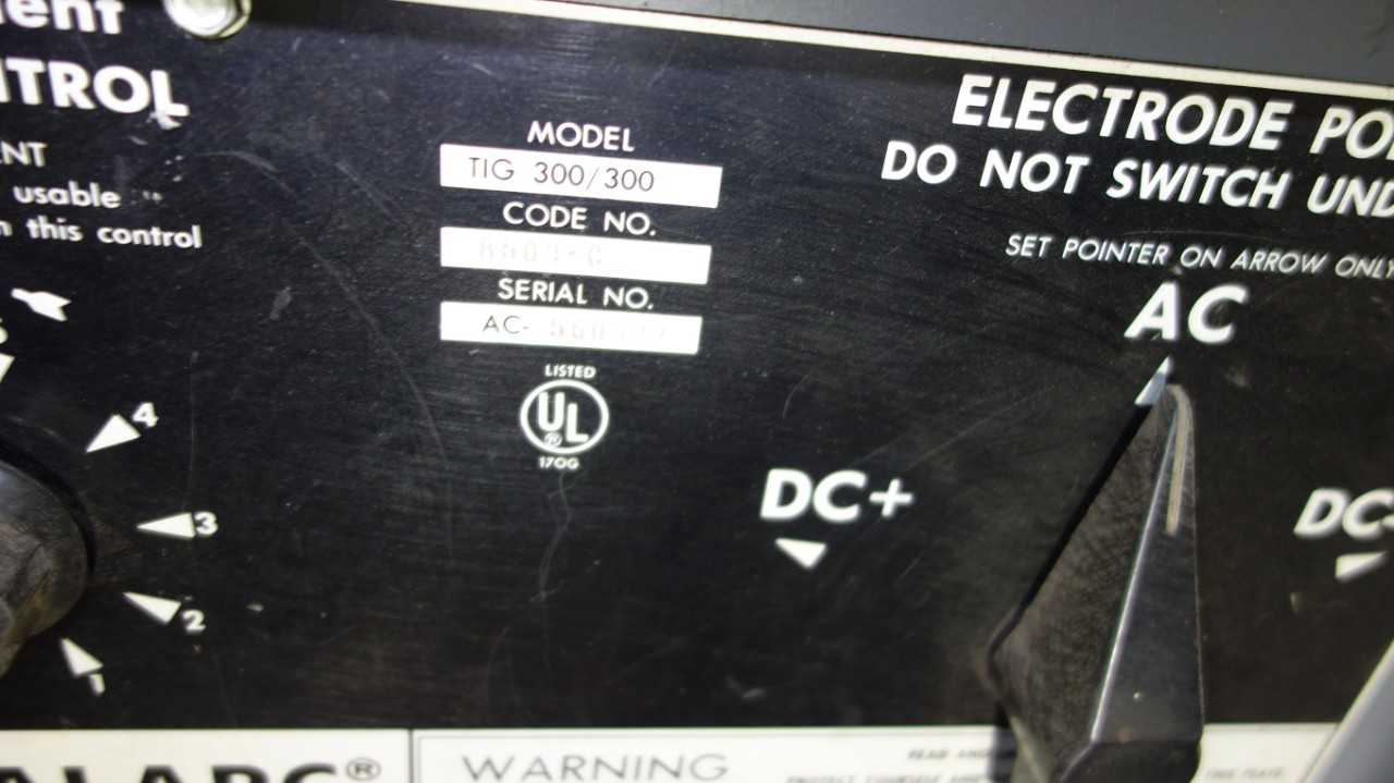 LINCOLN TIG-300/300 IDEALARC AC/DC VARIABLE VOLTAGE ARC WELDER - WELDING EQUIPMENT