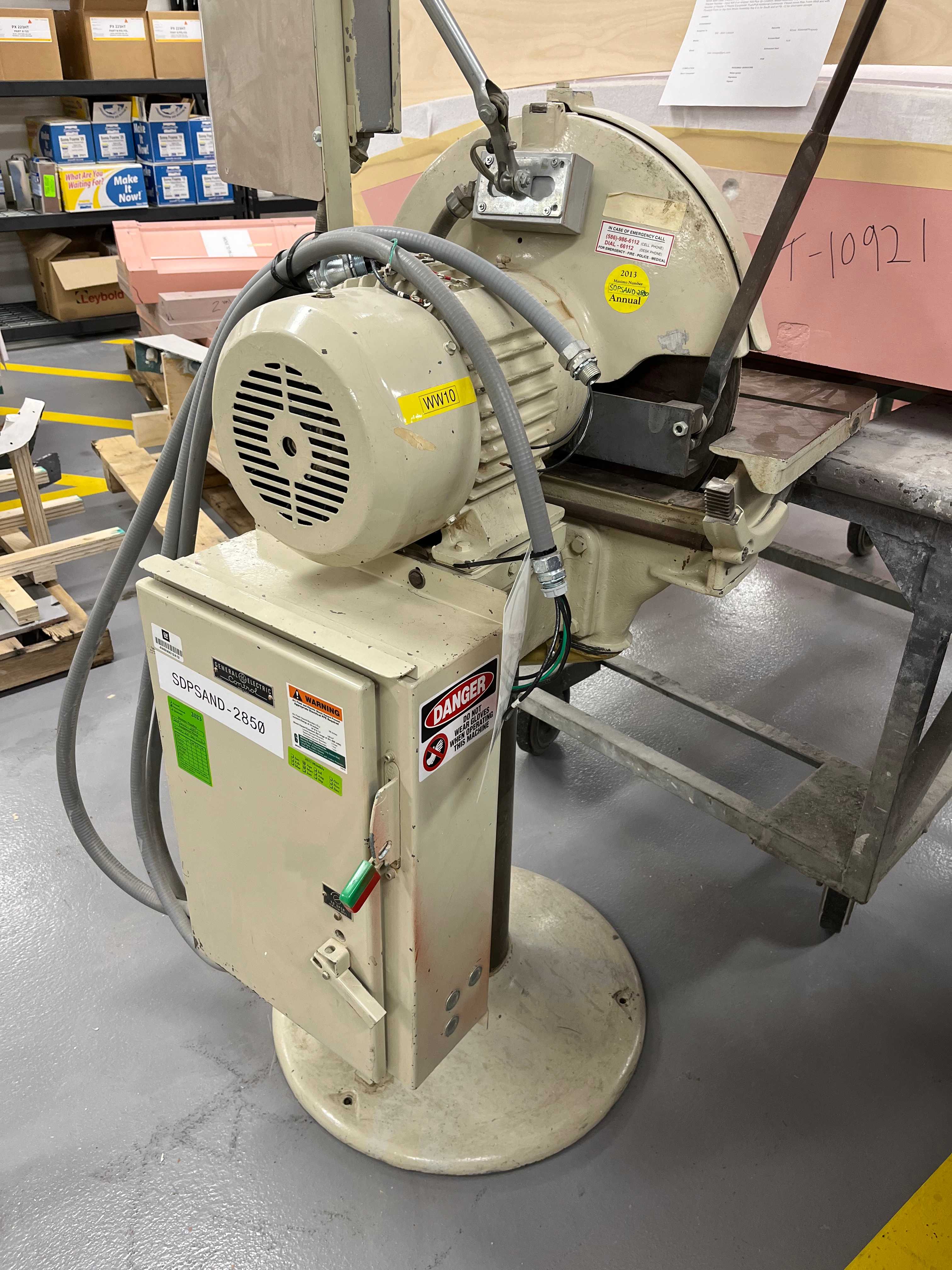 STATE D20 DISC SANDER SURFACE GRINDER - SURFACE GRINDERS
