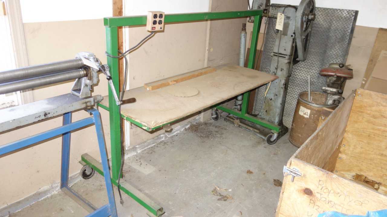 MOBILE ROLLING WORK TABLE WITH BUILT-IN RECEPTACLE BOX - PLANT & FACILITY