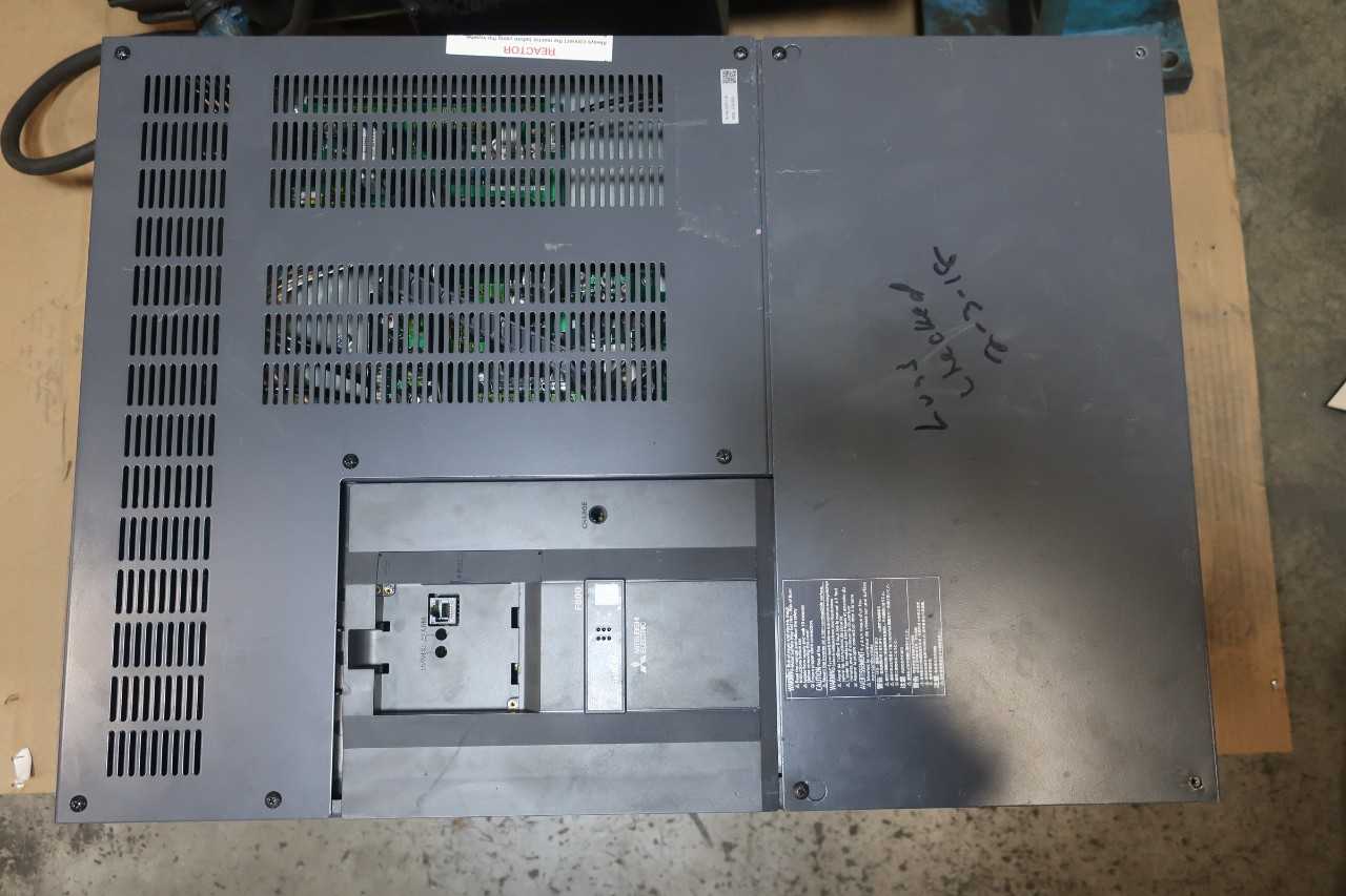 1 LOT OF FR-F840-03250-3-U6 F800 260A AMP 50/60HZ 380-500V-AC 260A AMP 0.2-590HZ 250 HP 380-500V-AC MOTOR DRIVE- MITSUBISHI - MOTOR DRIVES