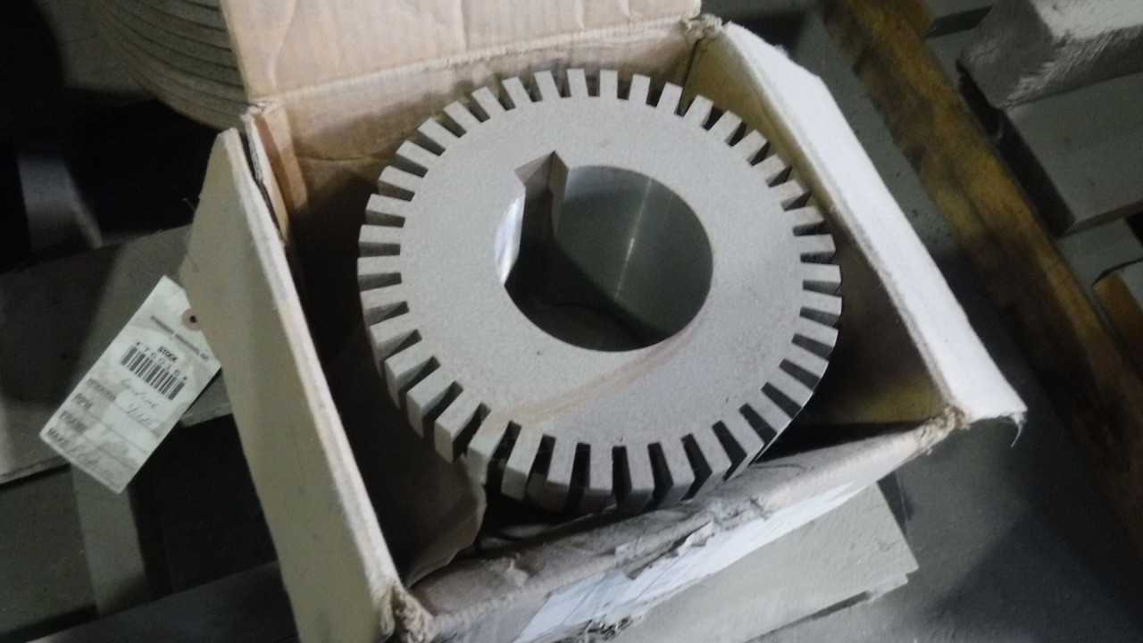 Pulleys and Coupling - PULLEY