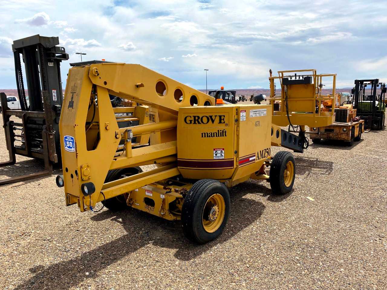 1997 Grove AMZ-50 Diesel Articulated Boom Lift - MACHINING ACCESSORIES & TOOLING