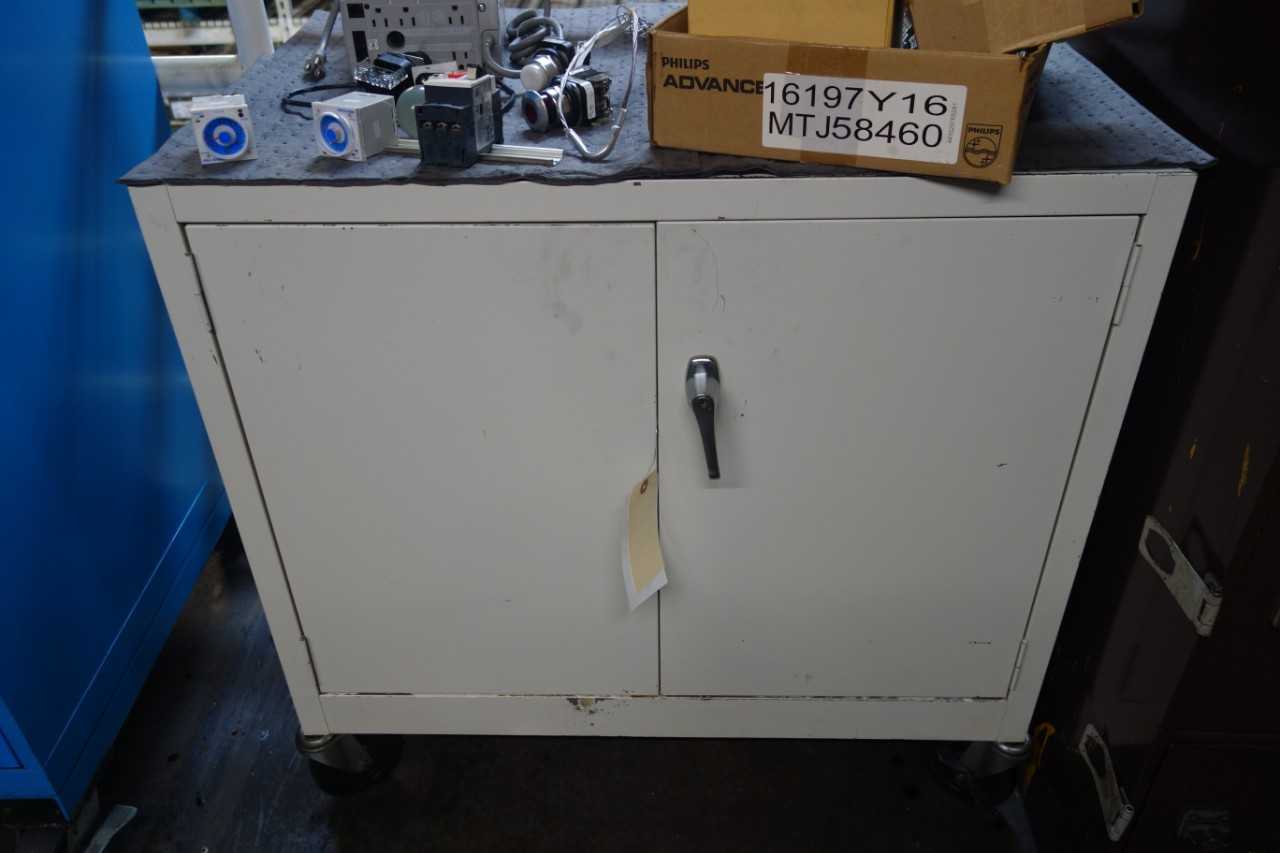 Rolling cabinet with contents - TOOL STORAGE