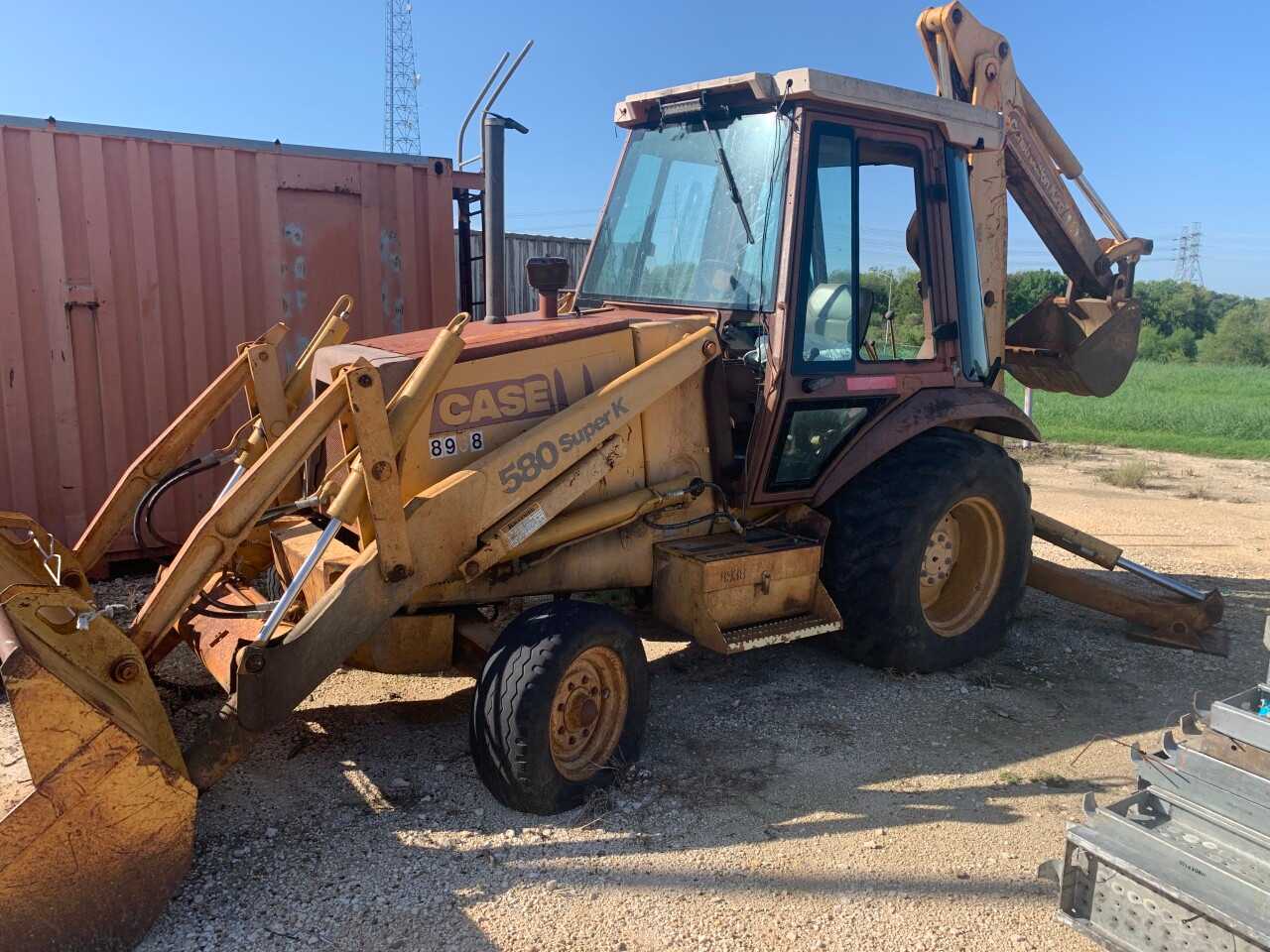 CASE 580SK LOADER-BACKHOE - BACKHOES