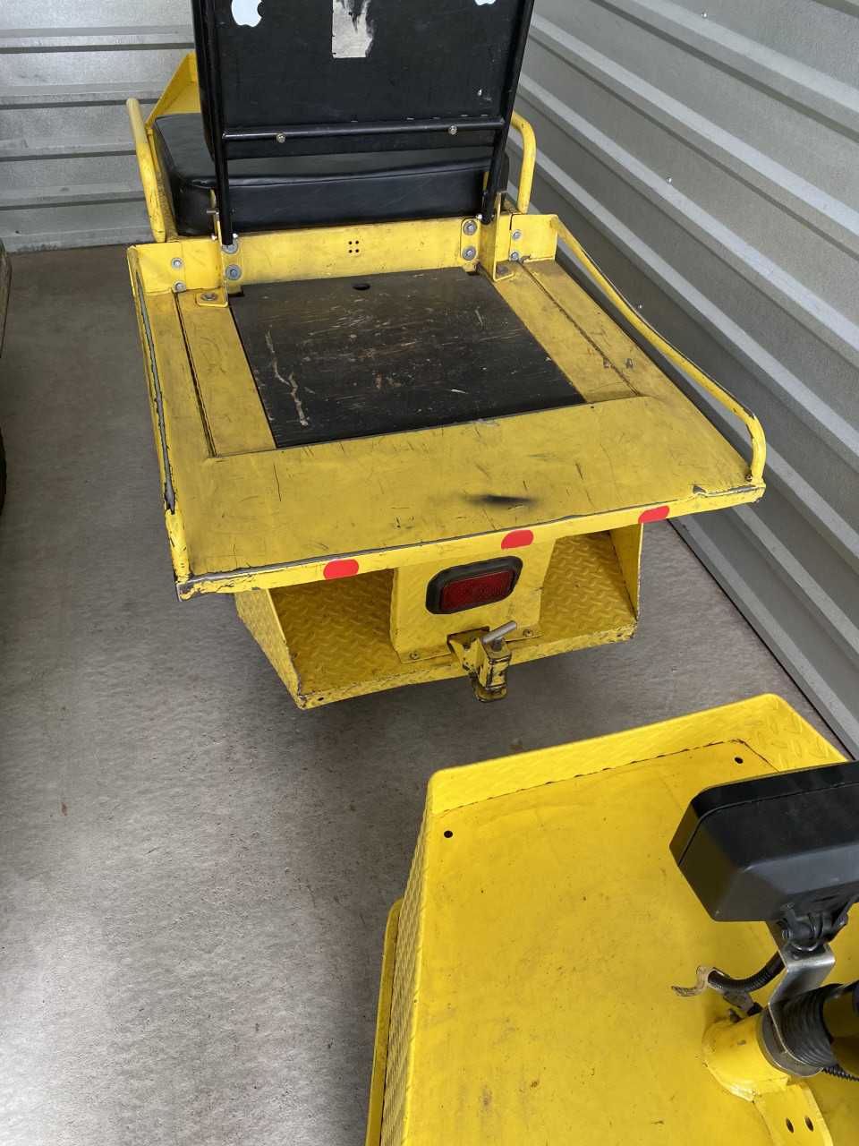 Cushman Minute Miser-USED - MATERIAL HANDLING
