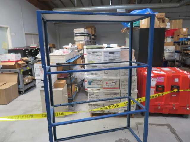 Metal Rack for industrial use with 3 shelves. - SHELVING
