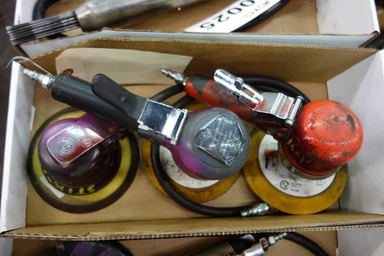 LOT OF 3 ASSORTED CHICAGO PNEUMATIC AIR SANDERS - PNEUMATIC POWER TOOL
