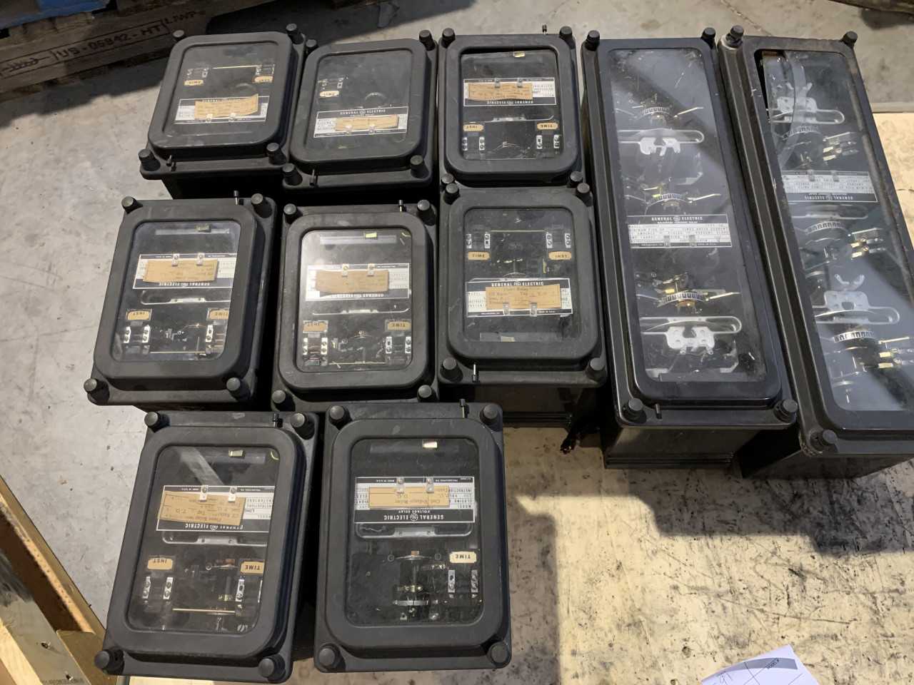 PALLET OF WESTINGHOUSE OVERCURRENT RELAYS ELECTRICAL - ELECTRICAL COMPONENTS
