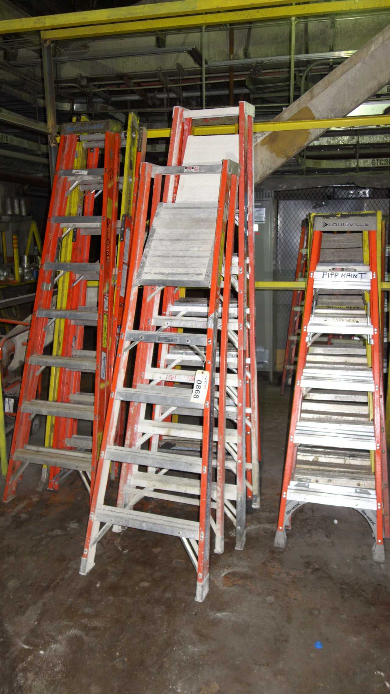 LOT OF ASSORTED FIBERGLASS LADDERS - MISCELLANEOUS