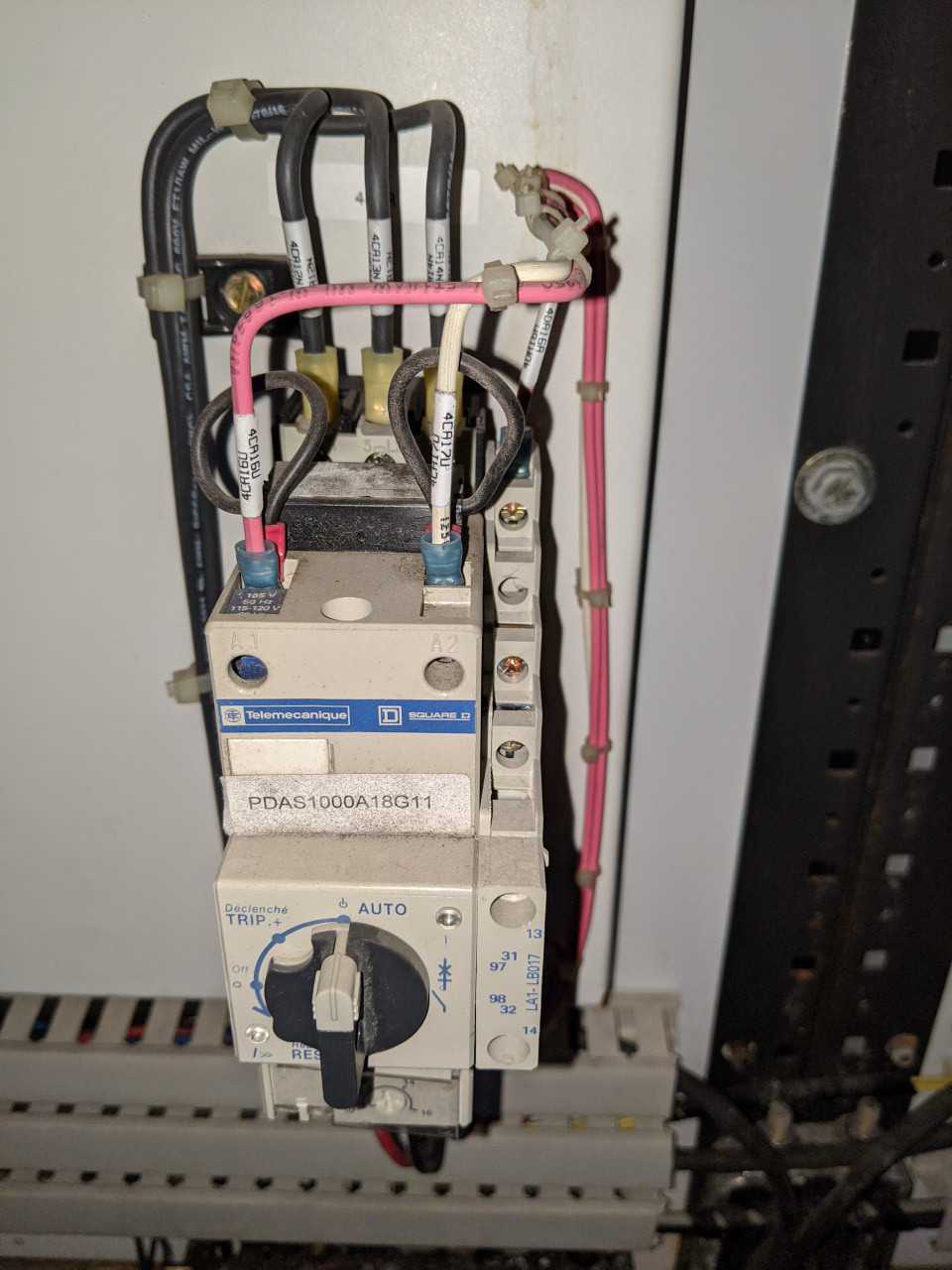 GE INNOVATION DC to AC DRIVE 480V 3 Phase 6-90Hz CCW 1100KVA 11-1564 - MOTOR DRIVES
