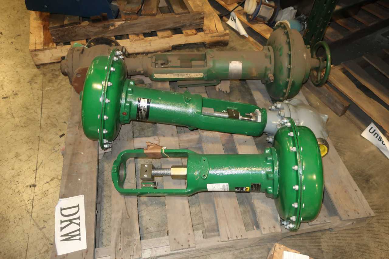 LOT OF 3 ASSORTED FISHER CONTROL VALVES - AUTOMATION & CONTROLS