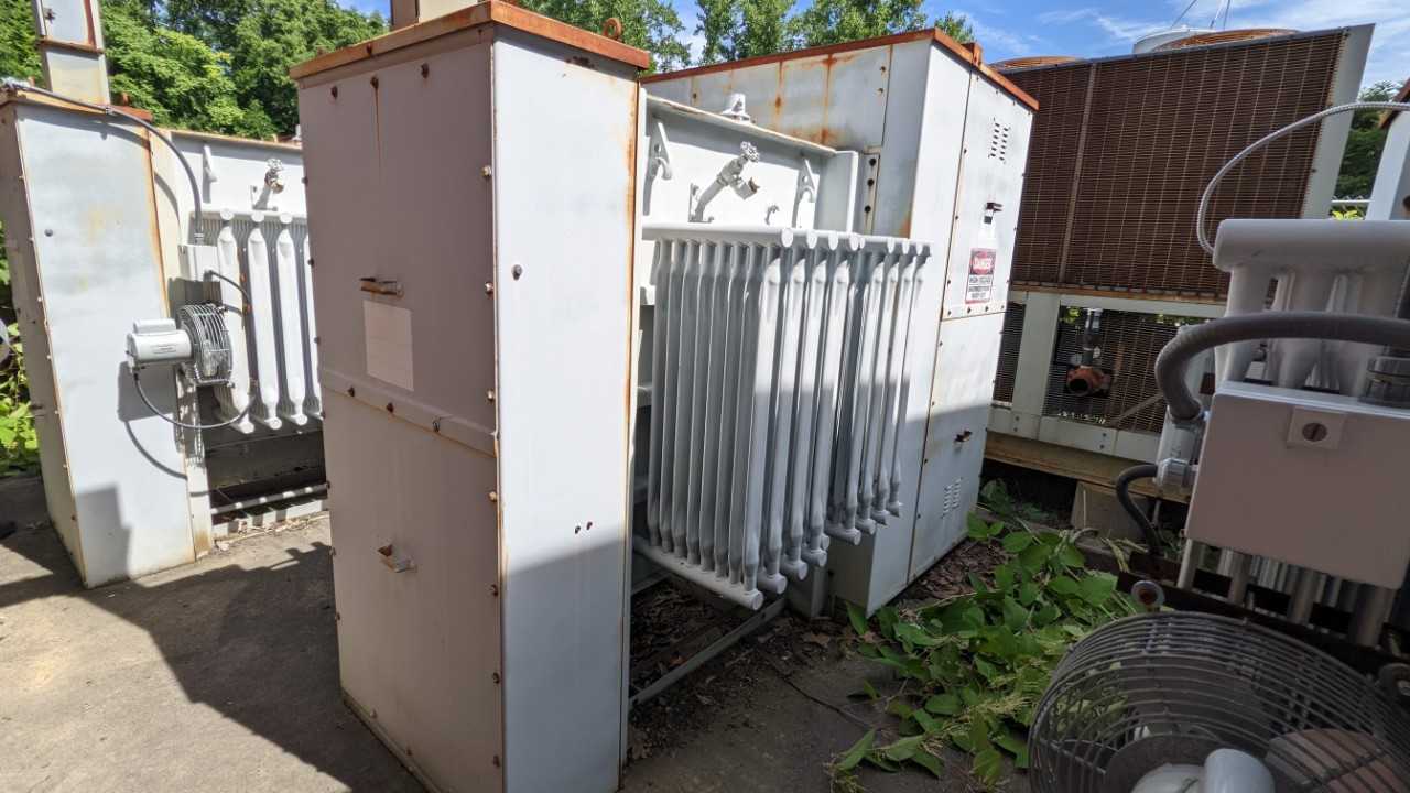 General Electric 3 phase 750 KVA transformer - CONTROL TRANSFORMERS