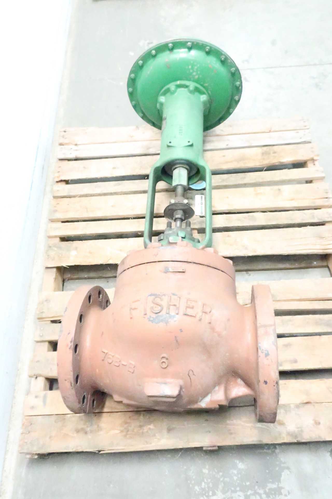 FISHER 667-ET PNEUMATIC 250 IRON FLANGED 6IN CONTROL VALVE - CONTROL VALVE
