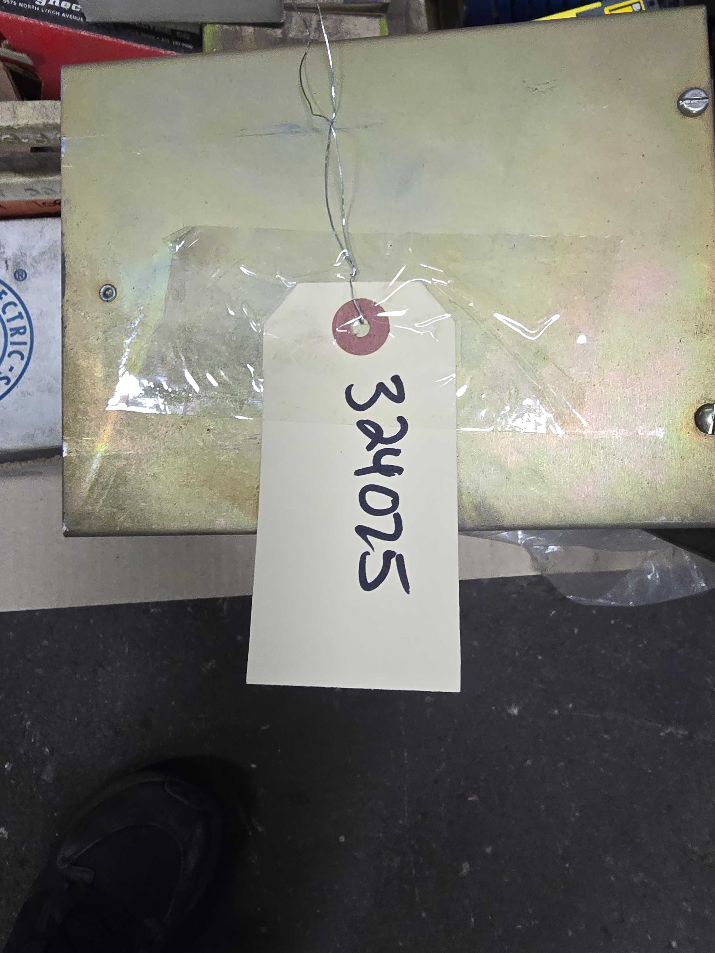 LOT OF INDUSTRIAL PARTS - INDUSTRIAL PARTS