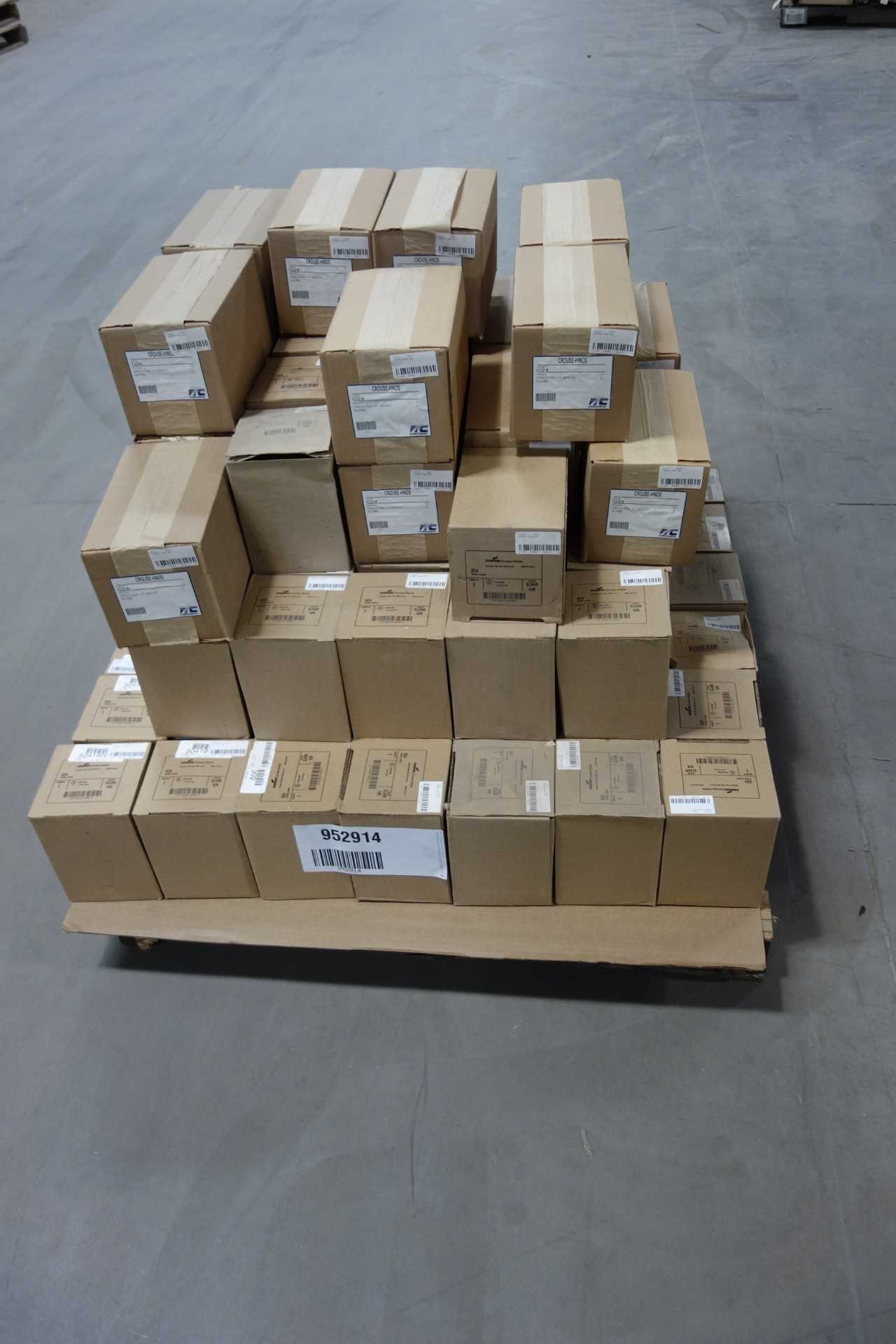 1 PALLET OF CROUSE HINDS GLASS GLOBE LIGHT FIXTURES - LIGHTING