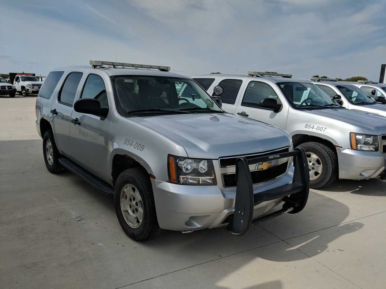 2012 Chevrolet Tahoe 5.3L Engine FWD SUV - HYDRO EXCAVATOR TRUCKS 2012 Chevrolet Tahoe 5.3L Engine FWD SUV - HYDRO EXCAVATOR TRUCKS